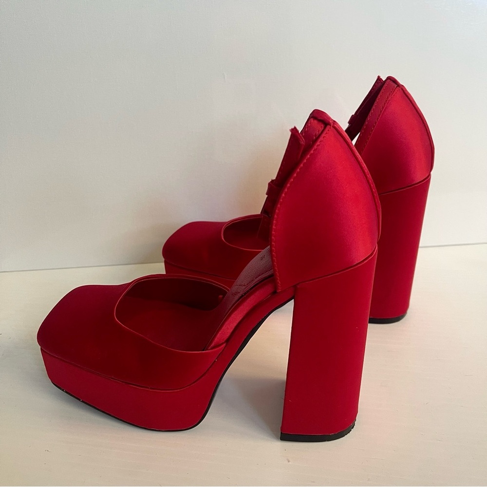 Zara Satin Red Platform Pump Square Toe Heels - Picture 4 of 12